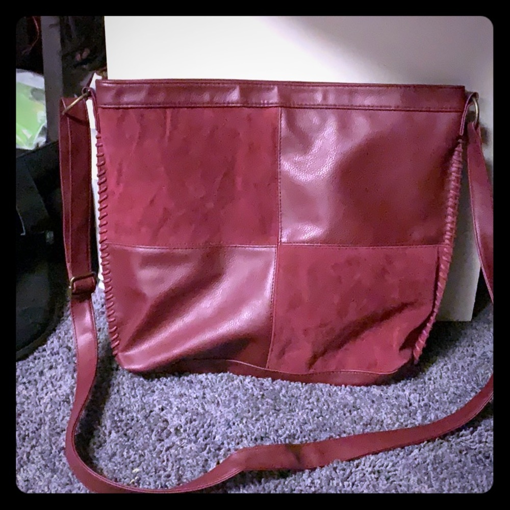 Large Red pleather cross body bag.